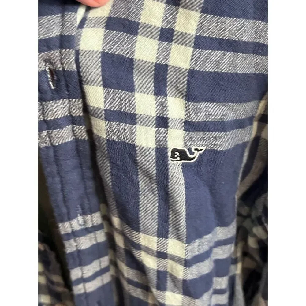 Boys blue plaid vineyard vines button up‎ shirt size medium